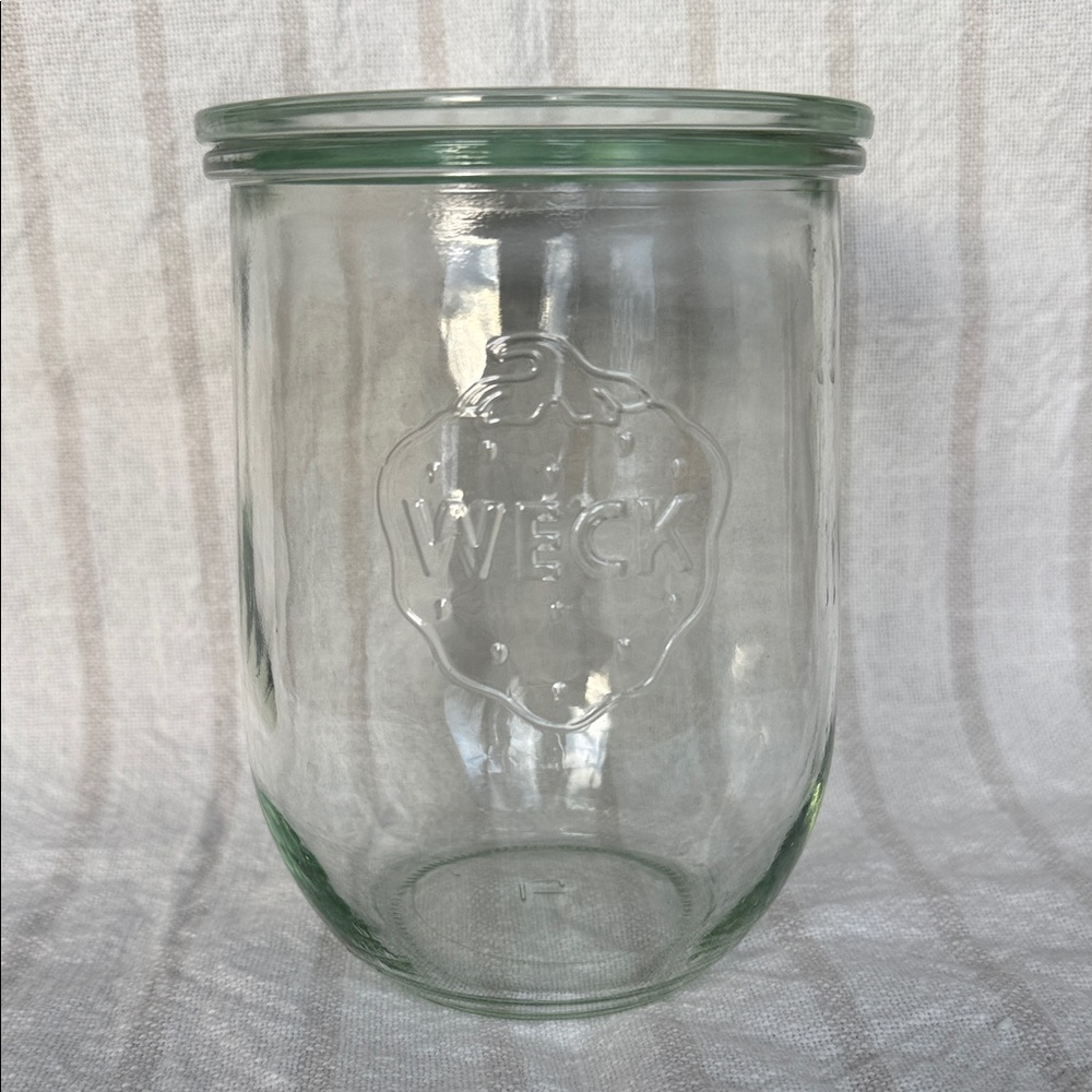 Weck Strawberry 1 Liter Tulip Jar and Lid EUC (No rubber gasket or clamps incl.)